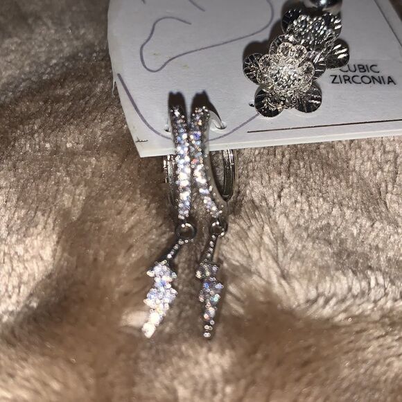 Cubic Zirconia 7 piece set - Picture 2 of 6